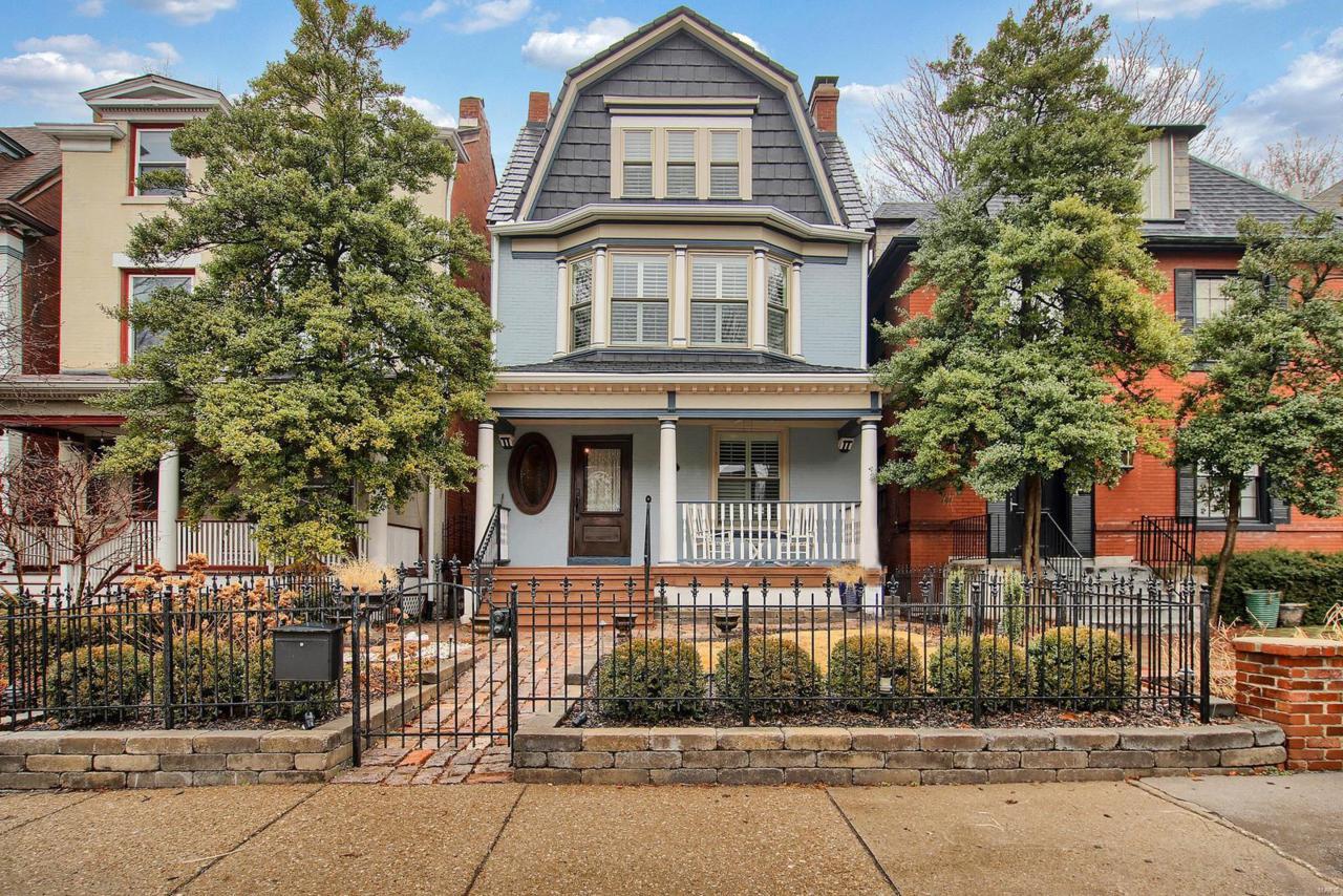 4615 Mcpherson Avenue - Photo 1