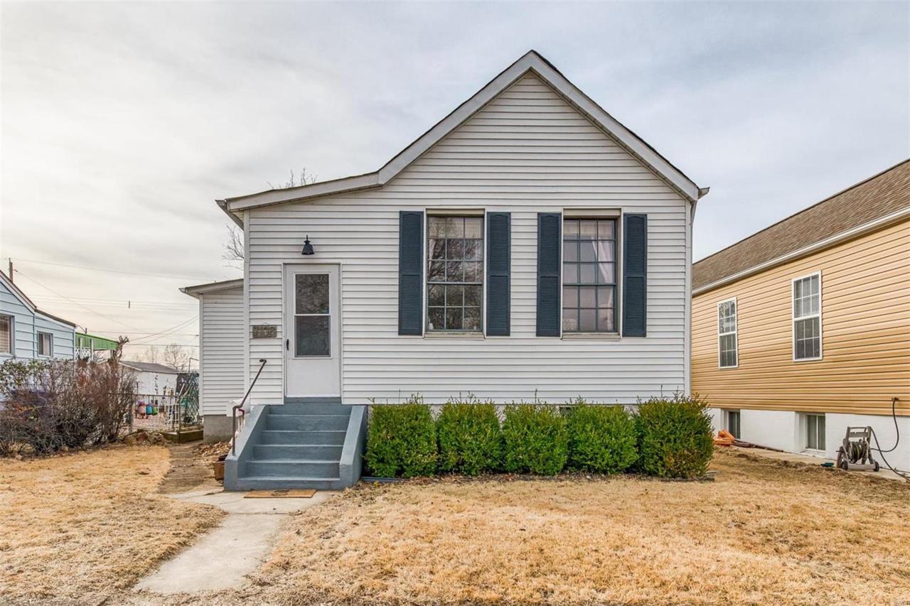 7108 Winona Avenue - Photo 1