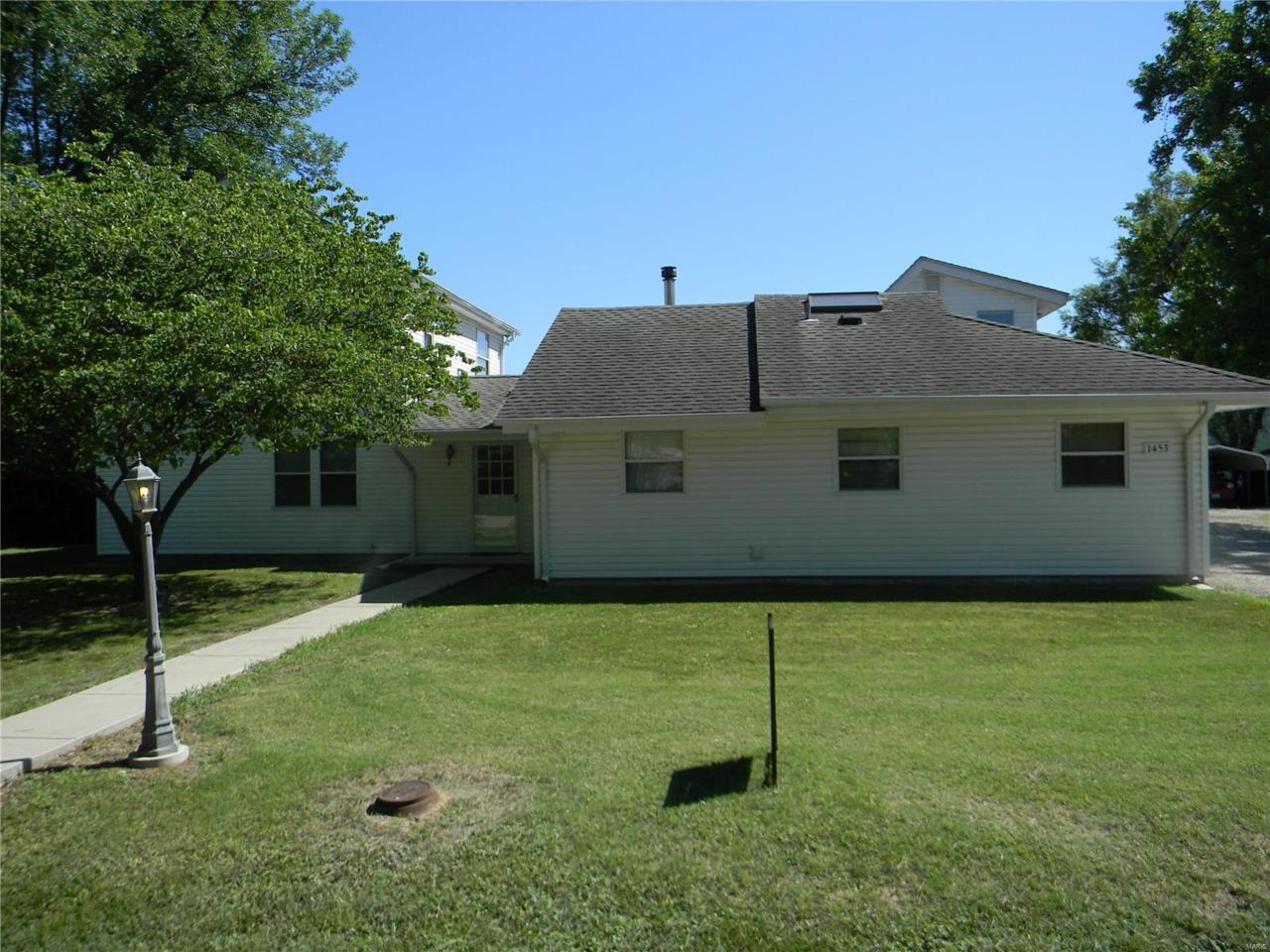 1453 4th Street - Photo 1