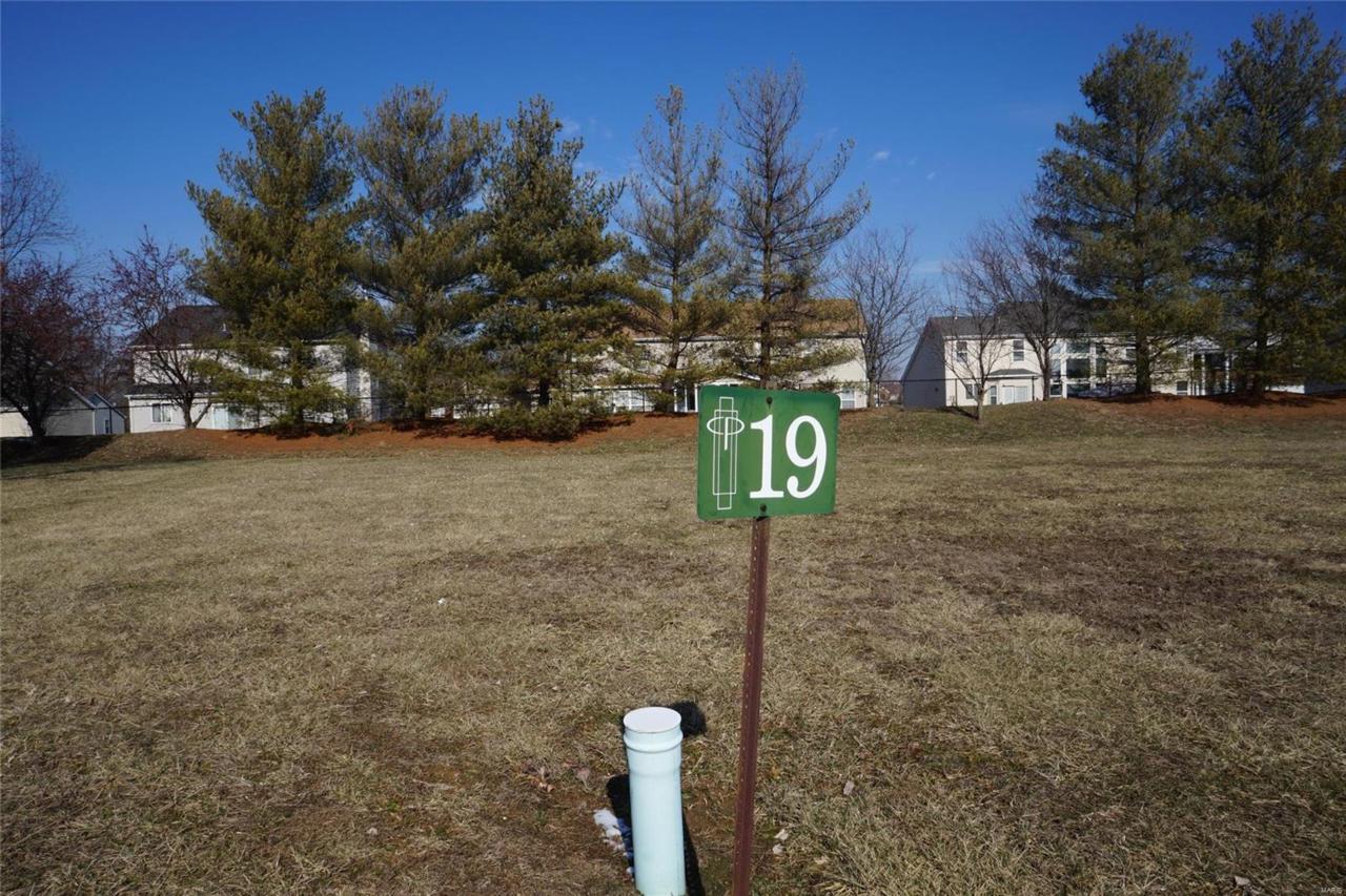 1823 Carrington Way - Photo 1
