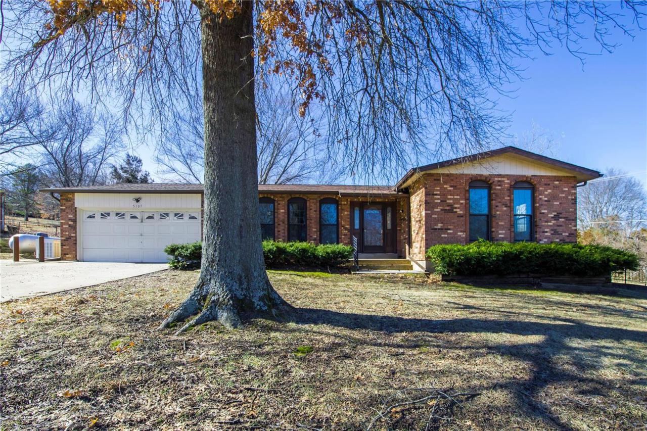 5107 Darkmoor Lane - Photo 1