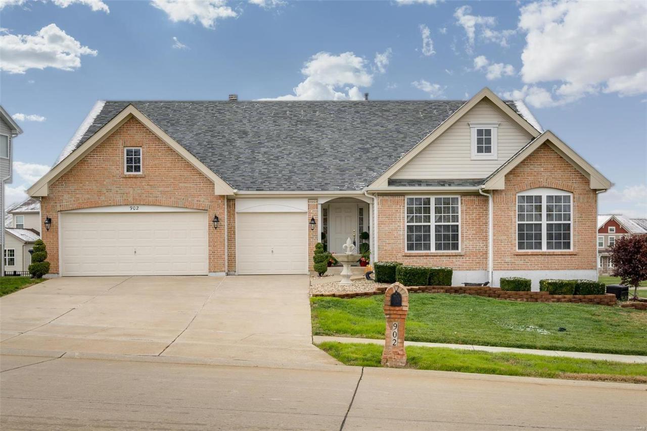 902 Ellis Park - Photo 1