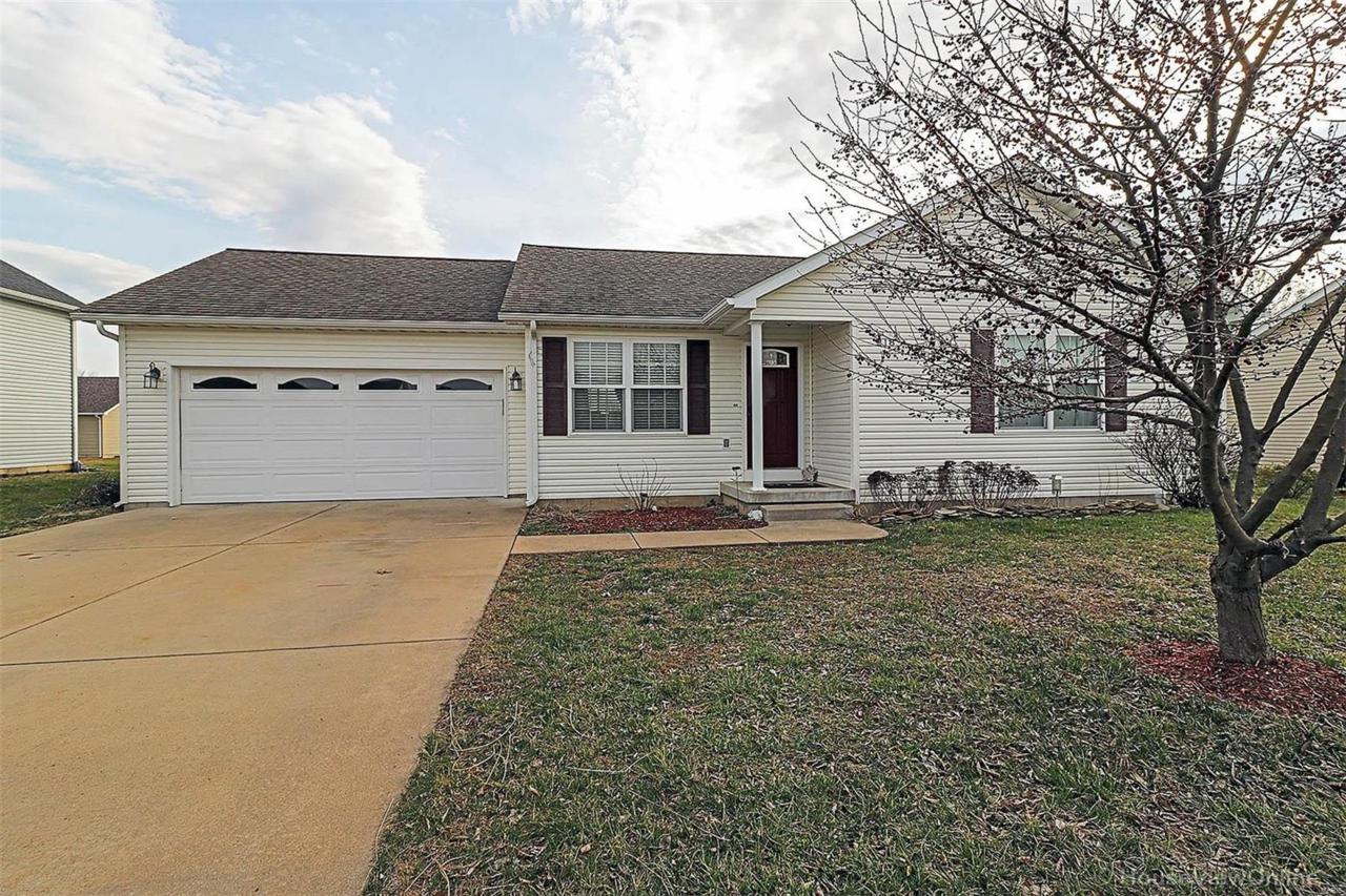 218 Boulder Ridge Drive - Photo 1