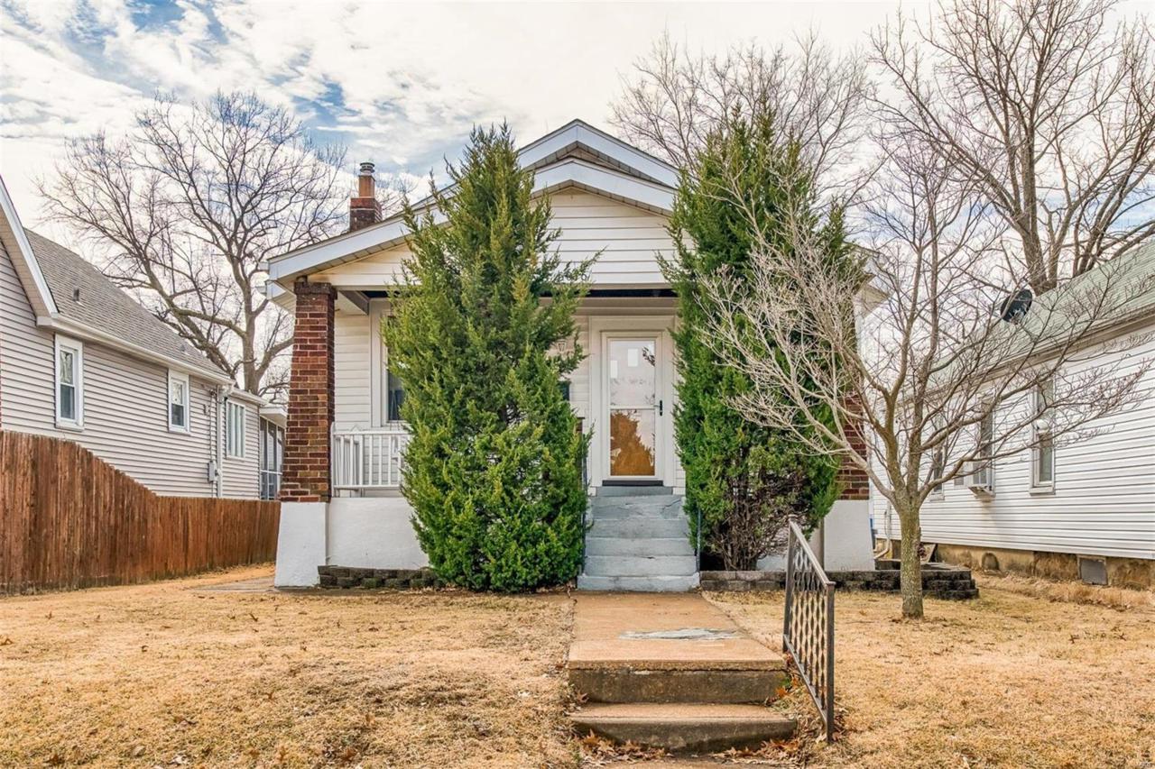 6016 Arthur Avenue - Photo 1