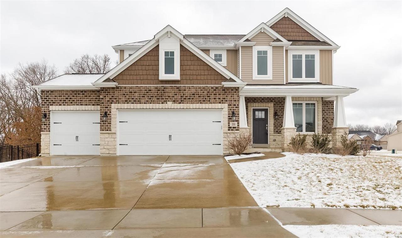 200 Oakhurst Circle - Photo 1