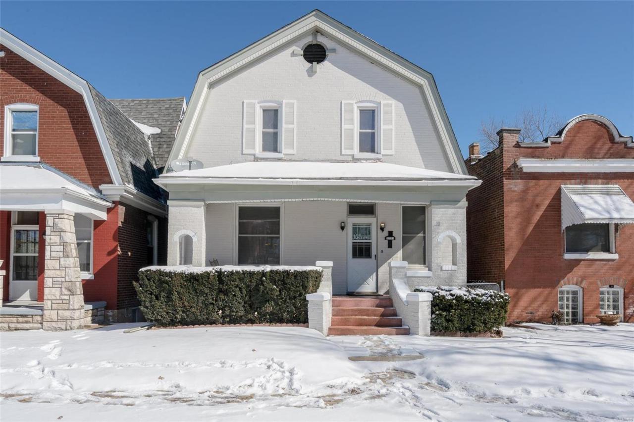 3731 Blow Street - Photo 1