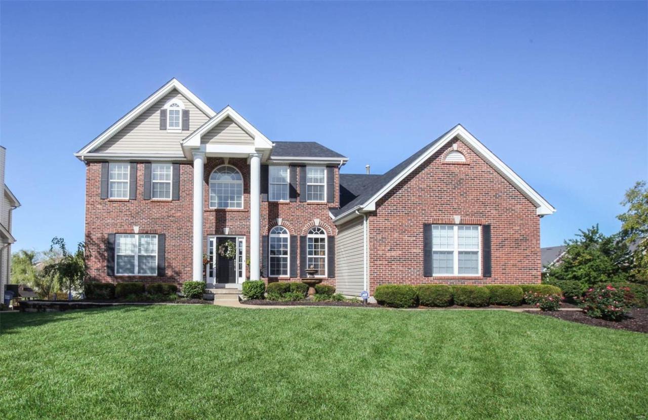 101 Derbyshire Lane - Photo 1