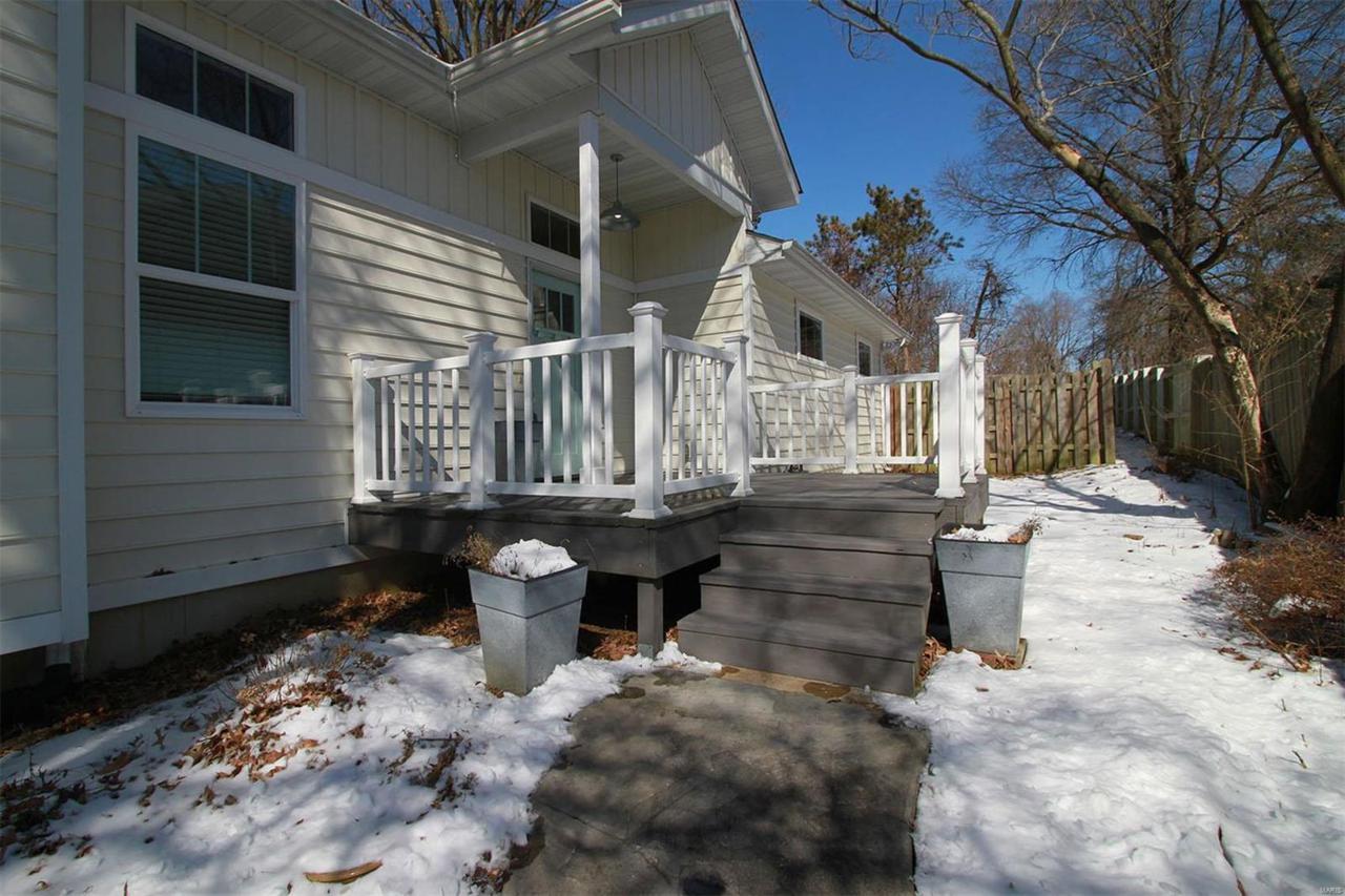 723 Stolze Street - Photo 1