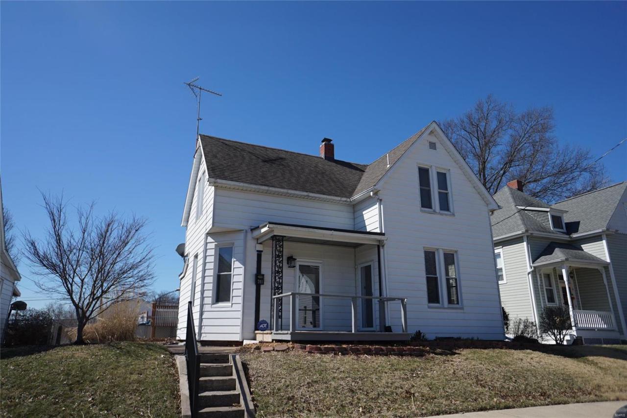 701 Bristow - Photo 1