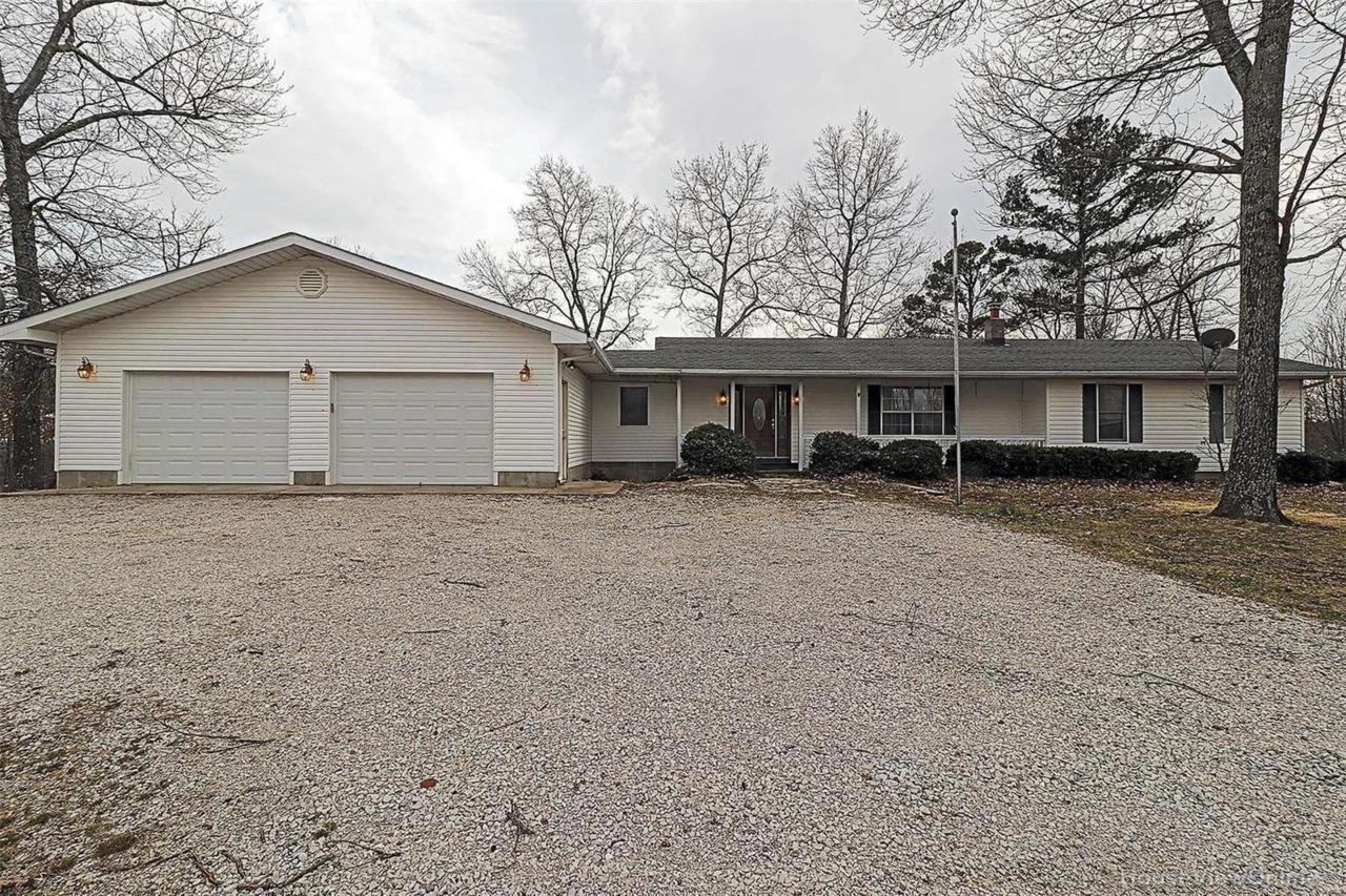 10973 Delbridge Road - Photo 1