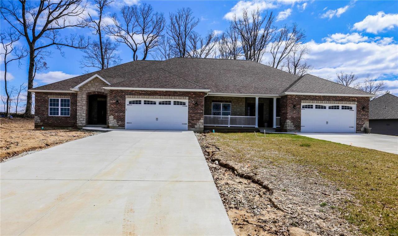 422 Legacy Lane - Photo 1