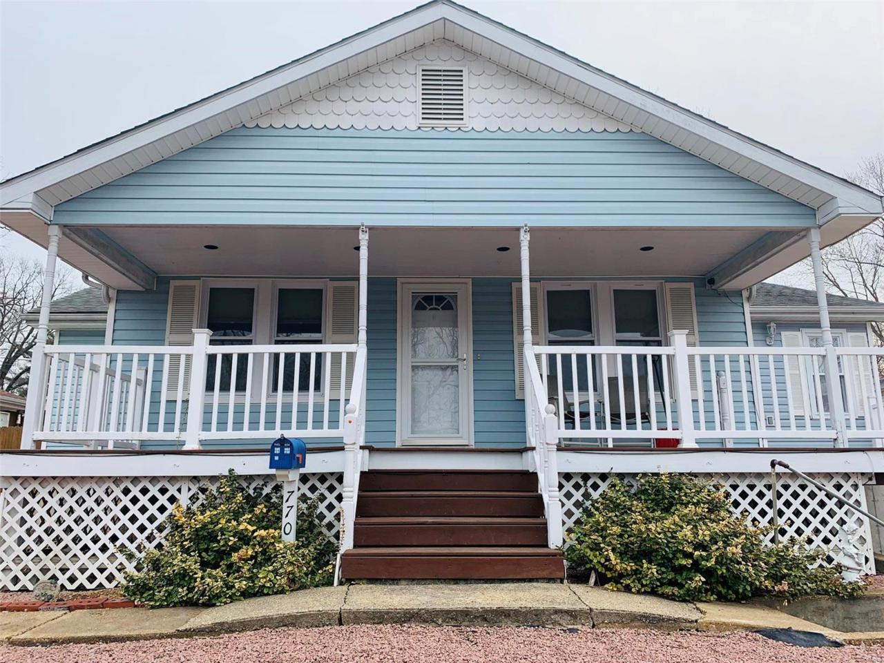 770 Virginia Street - Photo 1