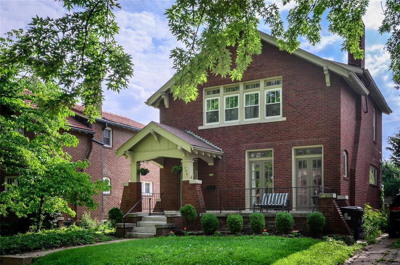 746 Harvard - Photo 1