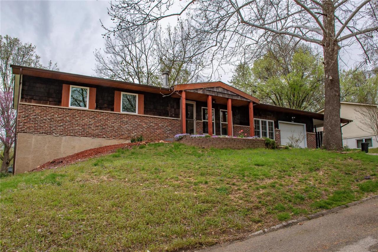 5007 Raven Drive - Photo 1