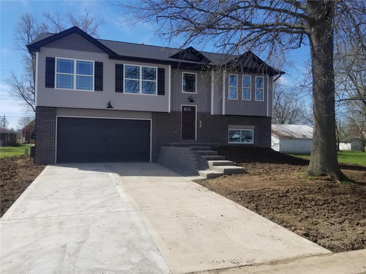 205 Jacob Court - Photo 1