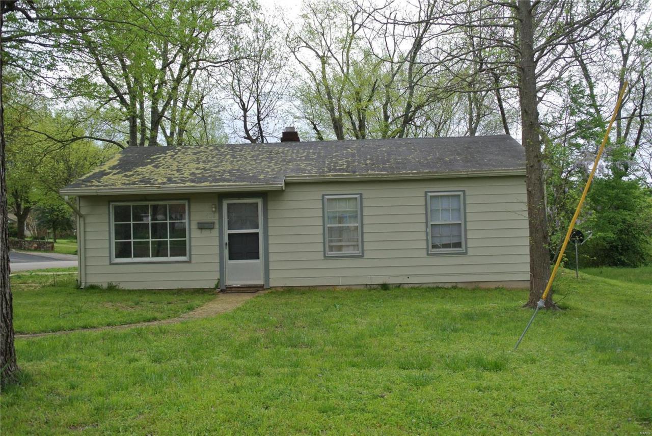 408 4 Th - Photo 1