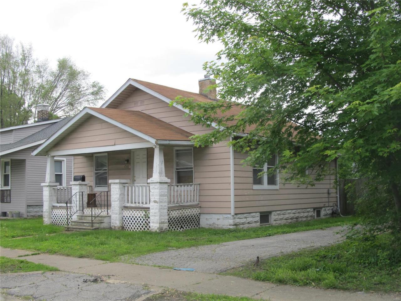 2546 Hodges - Photo 1