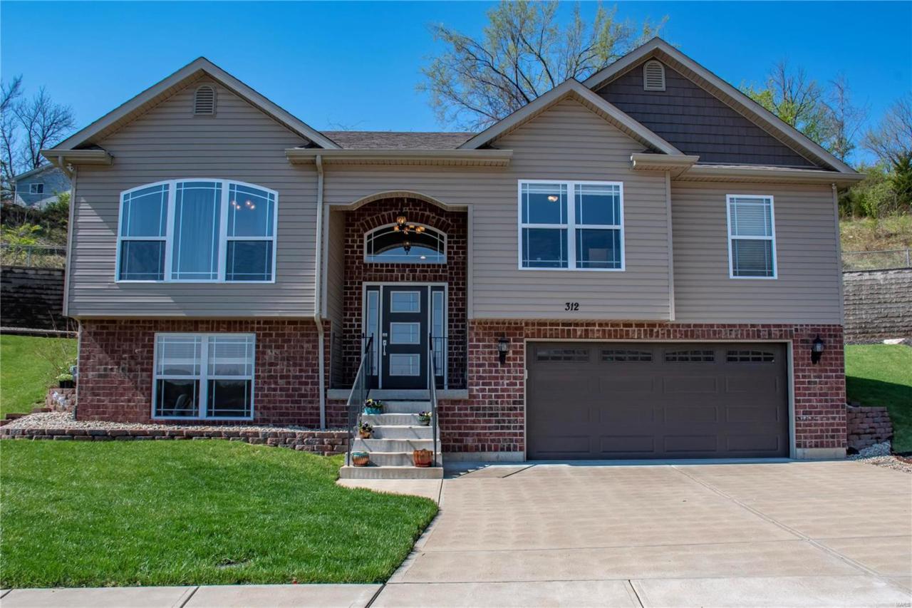 312 Eirene - Photo 1