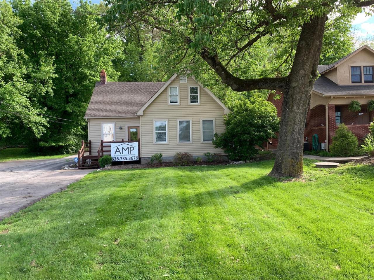 16658 Old Chesterfield Road - Photo 1