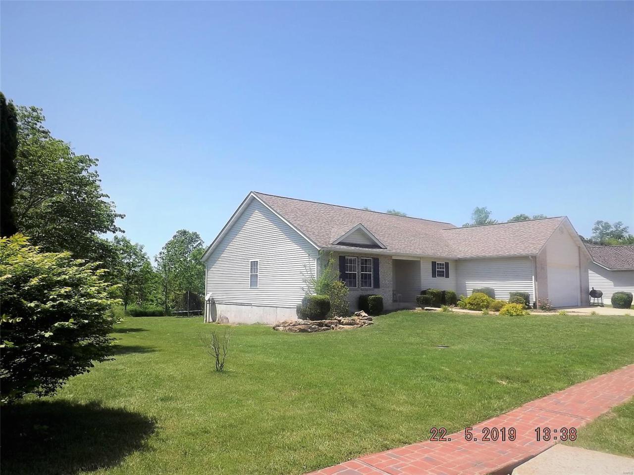 105 Allie Drive - Photo 1