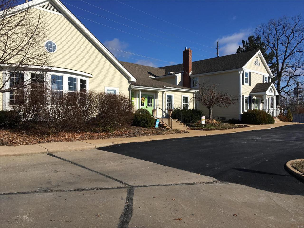 16962 Manchester Road - Photo 1