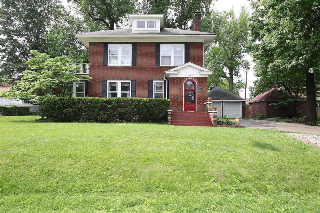 1207 Callahan Drive - Photo 1