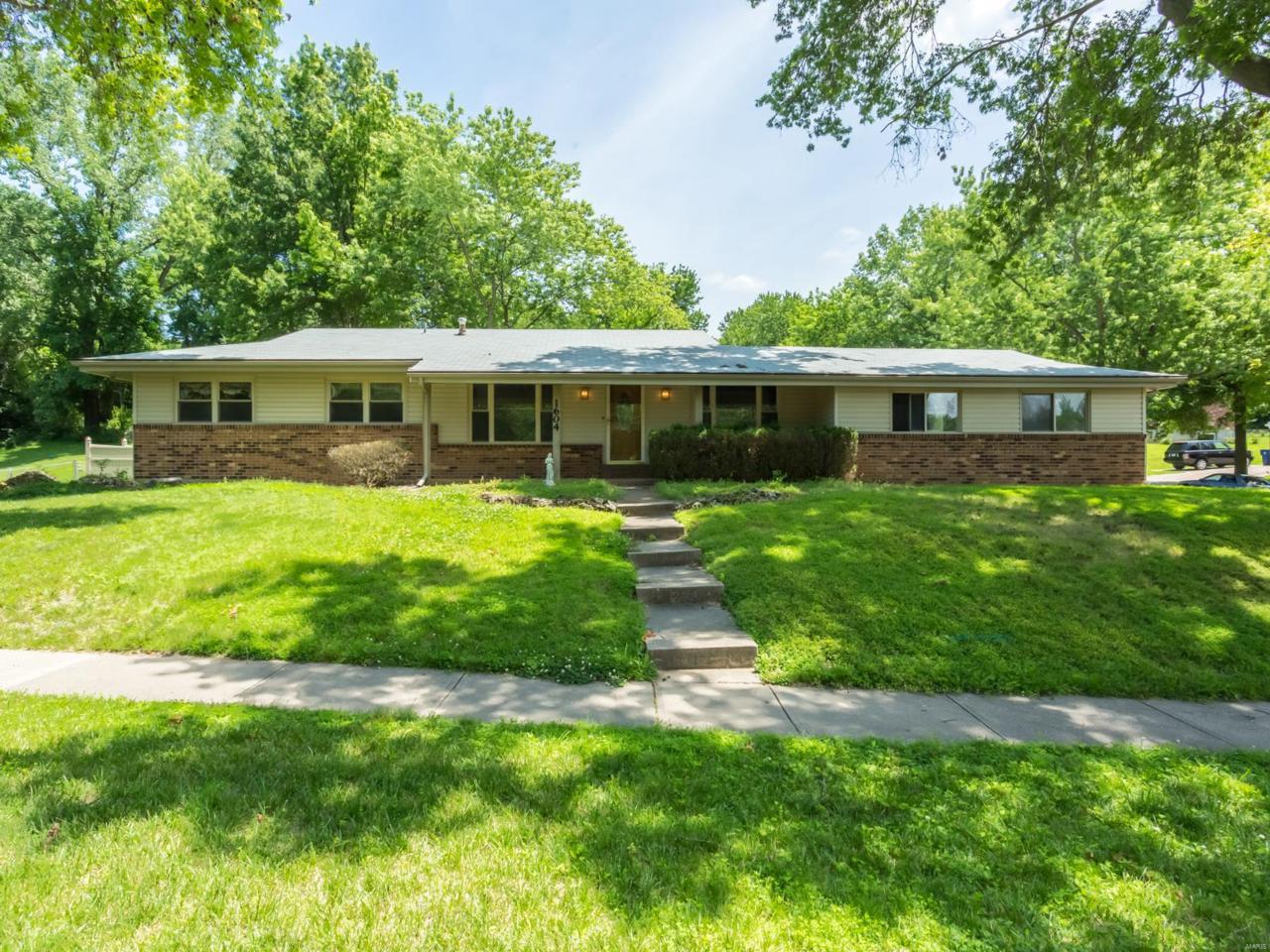 1604 Creve Coeur Mill - Photo 1