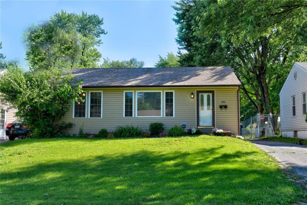 880 La Crosse Drive - Photo 1