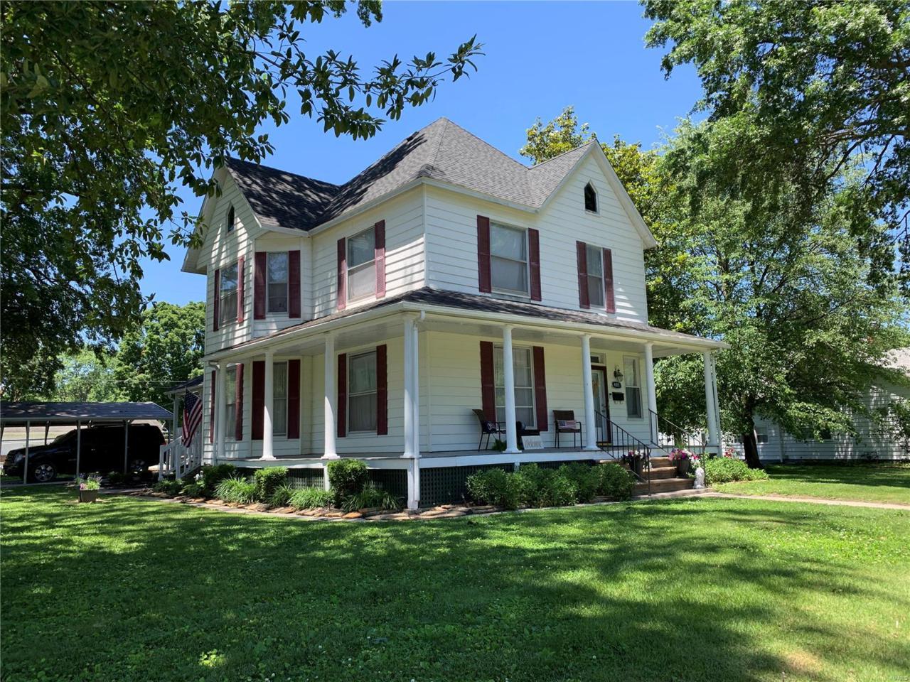 405 Park - Photo 1