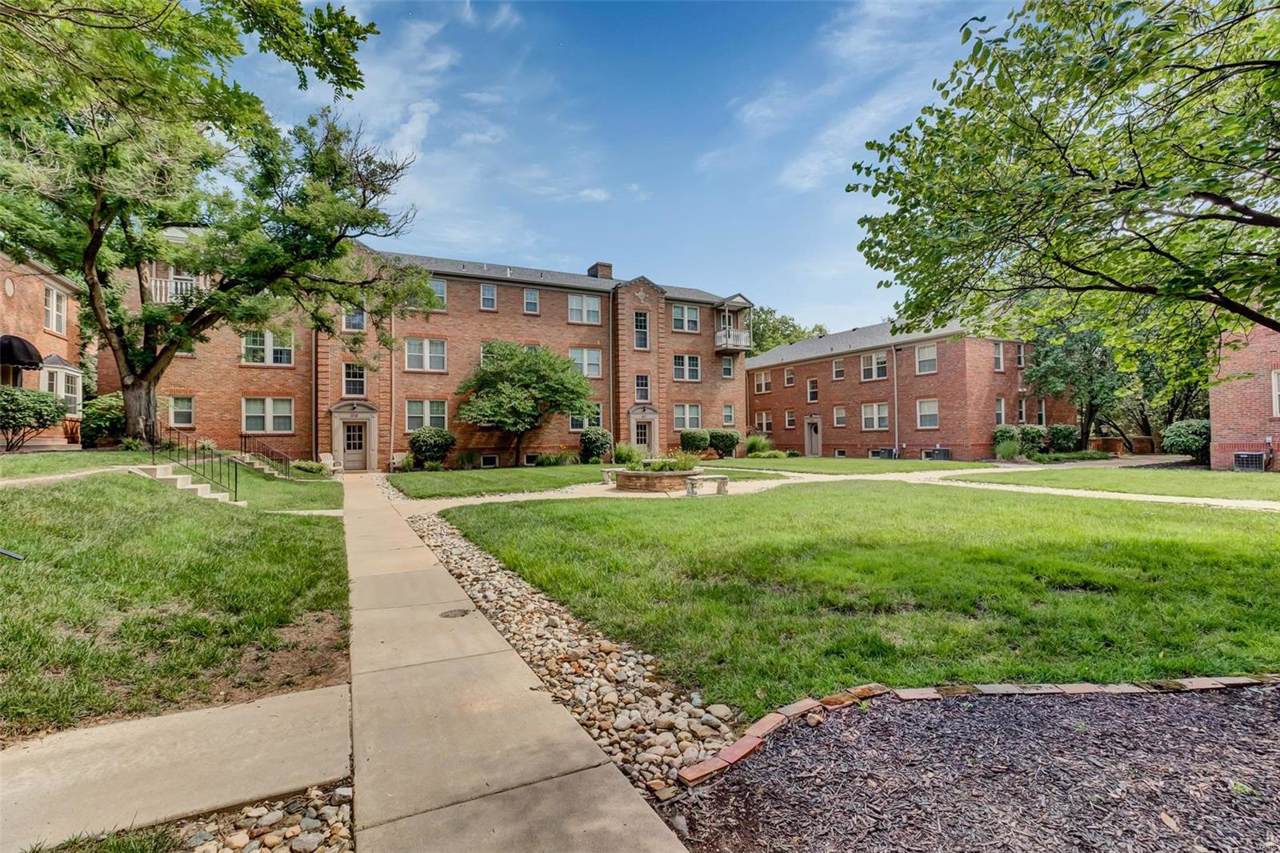 827 Westwood - Photo 1