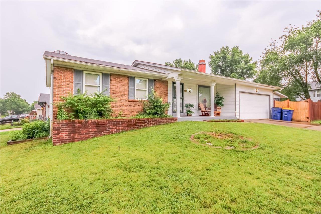 2994 Matlock - Photo 1