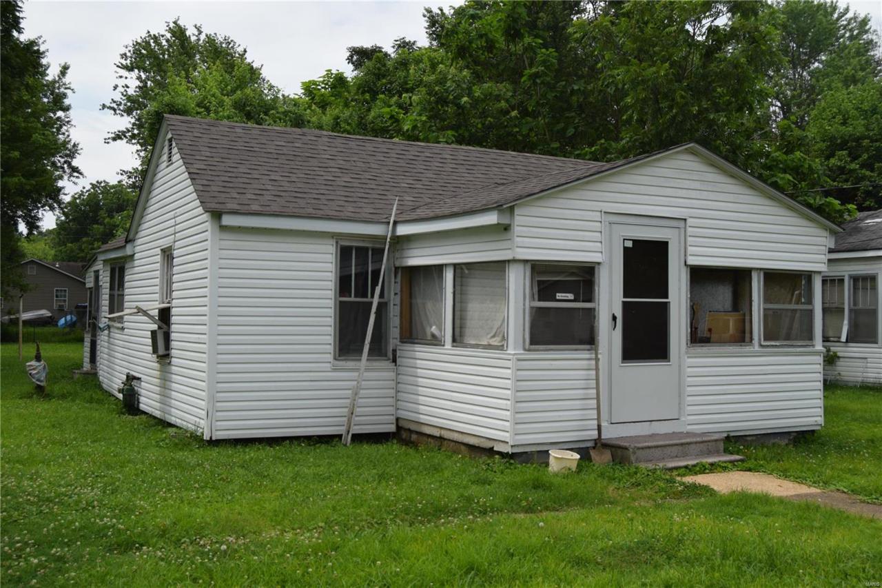 612 Dewey St. - Photo 1