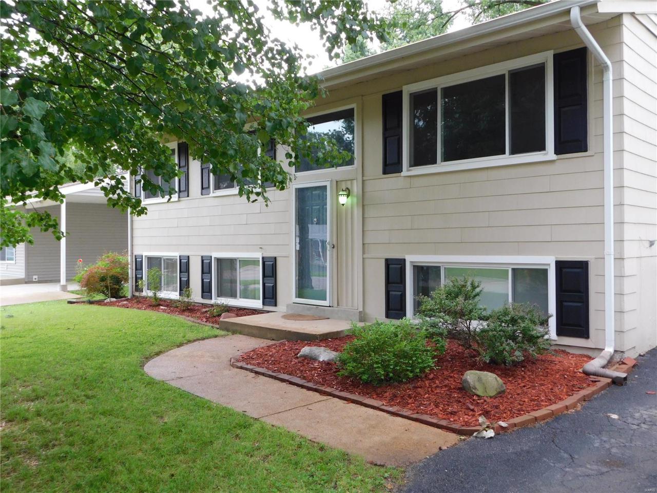 11959 Brookmont Drive - Photo 1