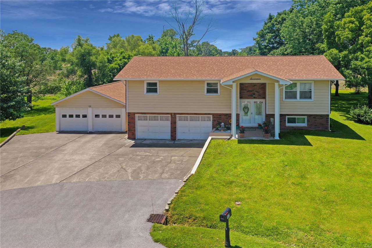 17 Rosewood Drive - Photo 1