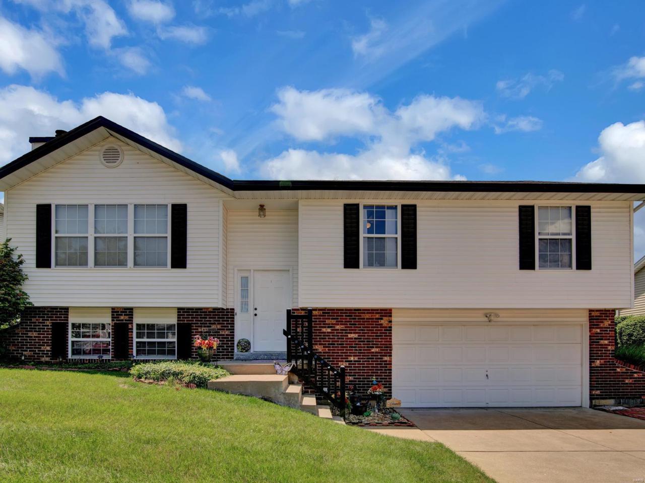 130 Misty View Lane - Photo 1