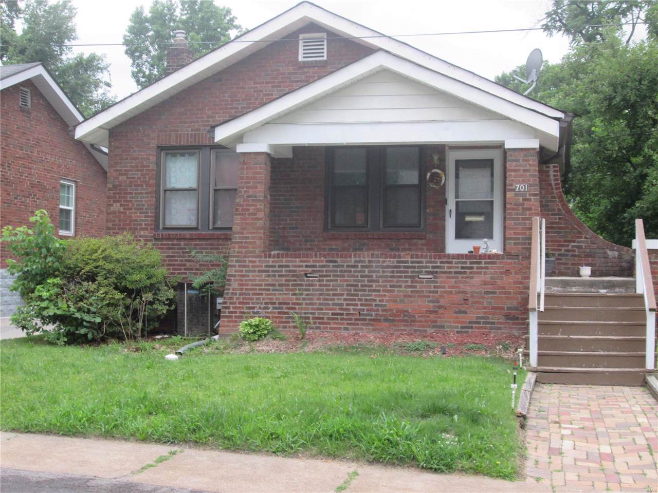 701 Pemberton - Photo 1