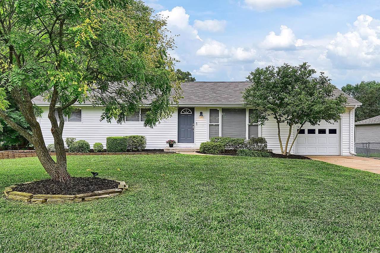 1390 Marsh Avenue - Photo 1