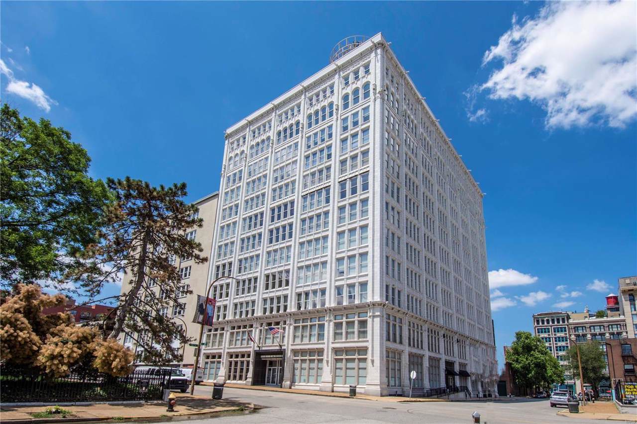 1501 Locust Street - Photo 1