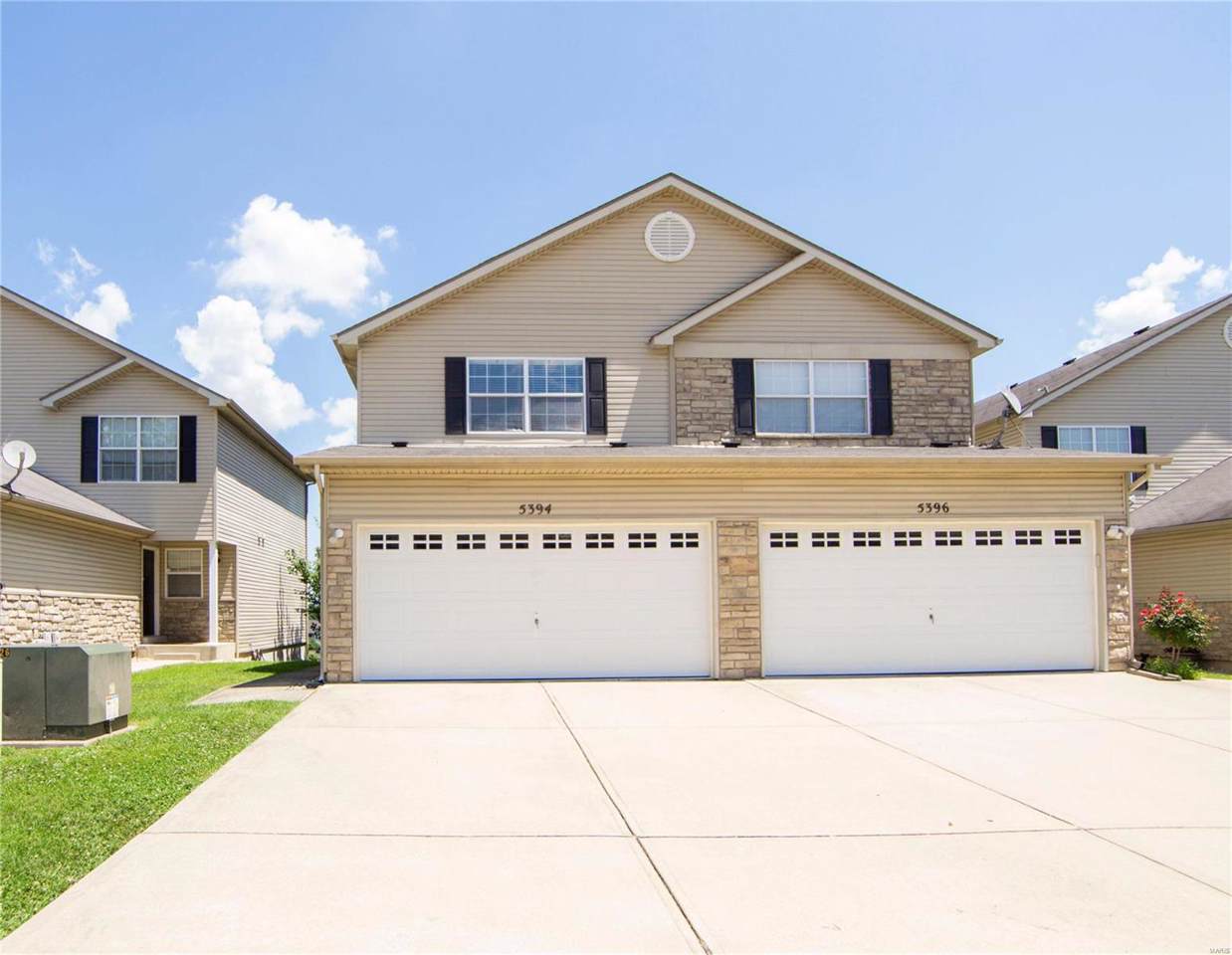 5394 Lakewood Terr - Photo 1