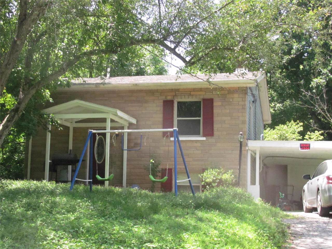 117 Creston Drive - Photo 1