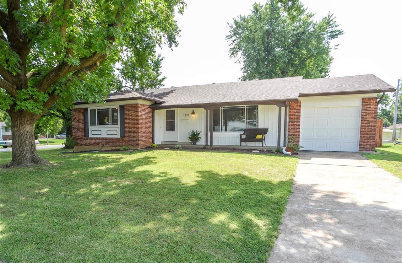 1210 Flamingo Drive - Photo 1
