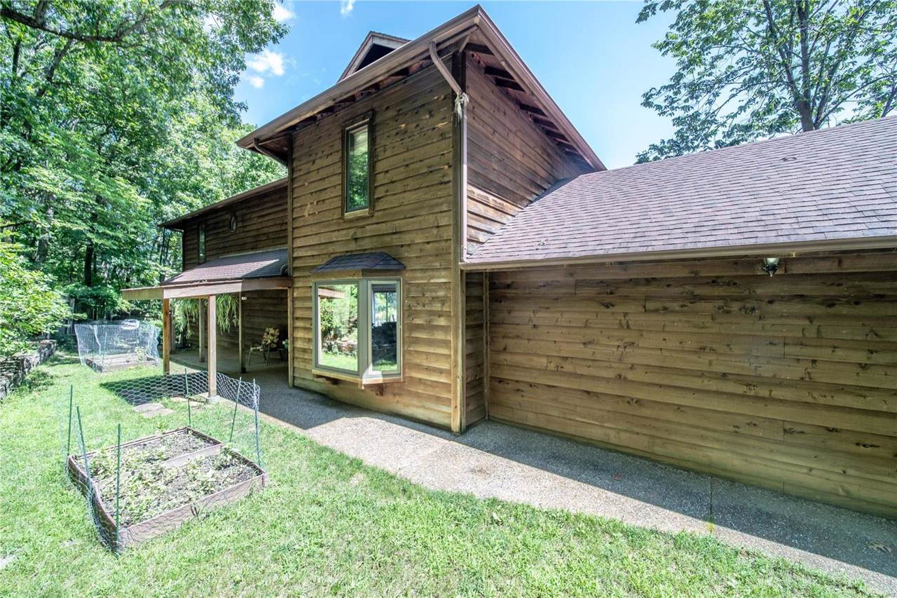 1532 Wolf Trail - Photo 1