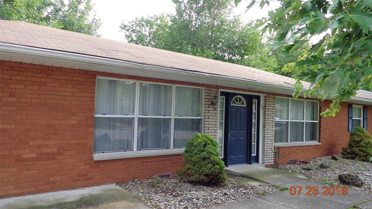 24 Fontainebleau Drive - Photo 1