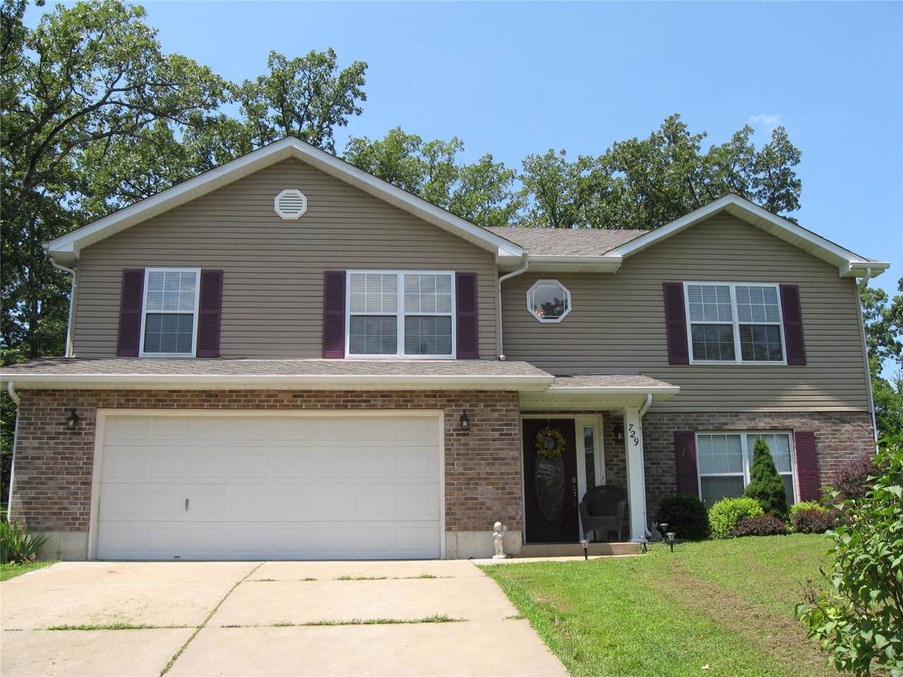 729 Bunker Hill Drive - Photo 1