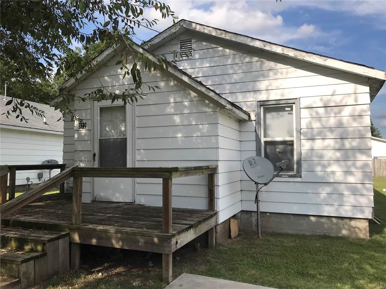 312 Selma - Photo 1