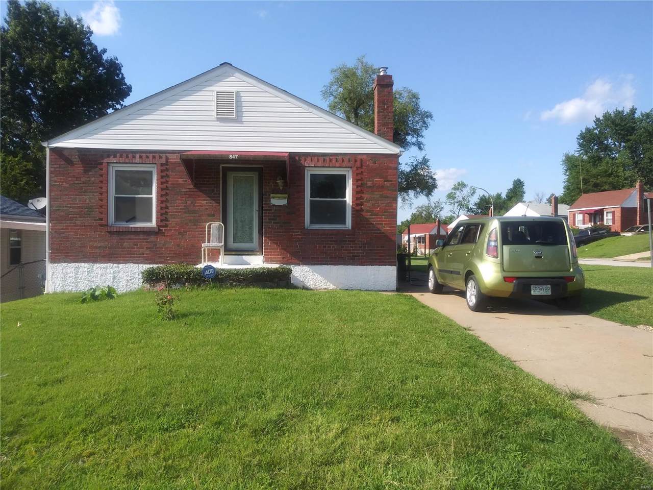 847 Gustav Avenue - Photo 1