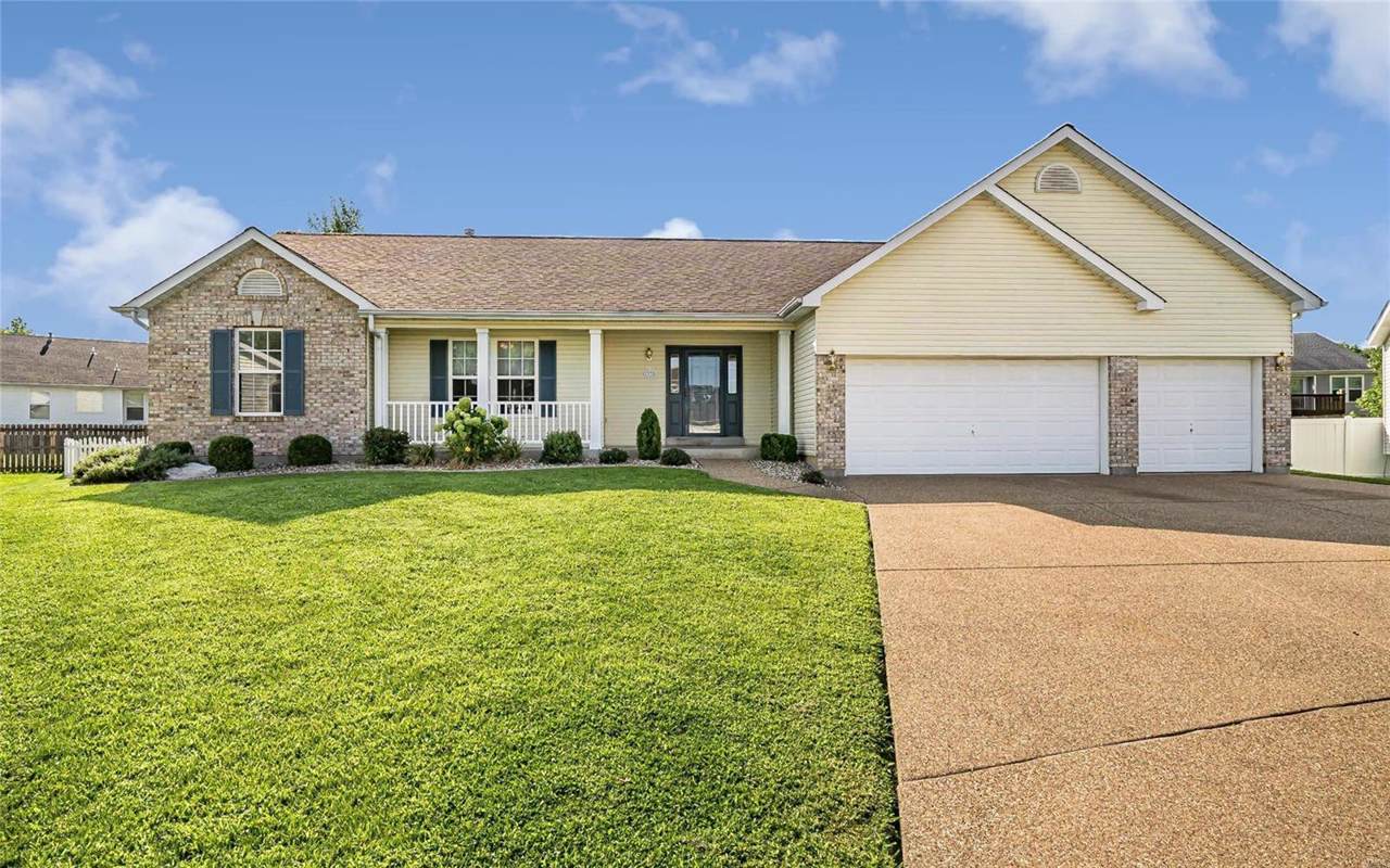 1970 Royal Heir Drive - Photo 1