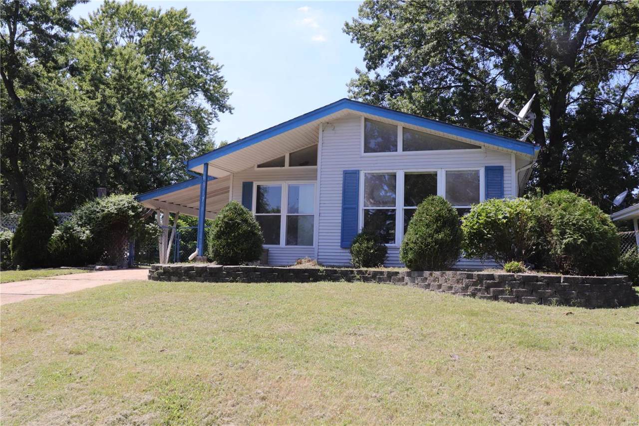 317 Chamberlin Drive - Photo 1