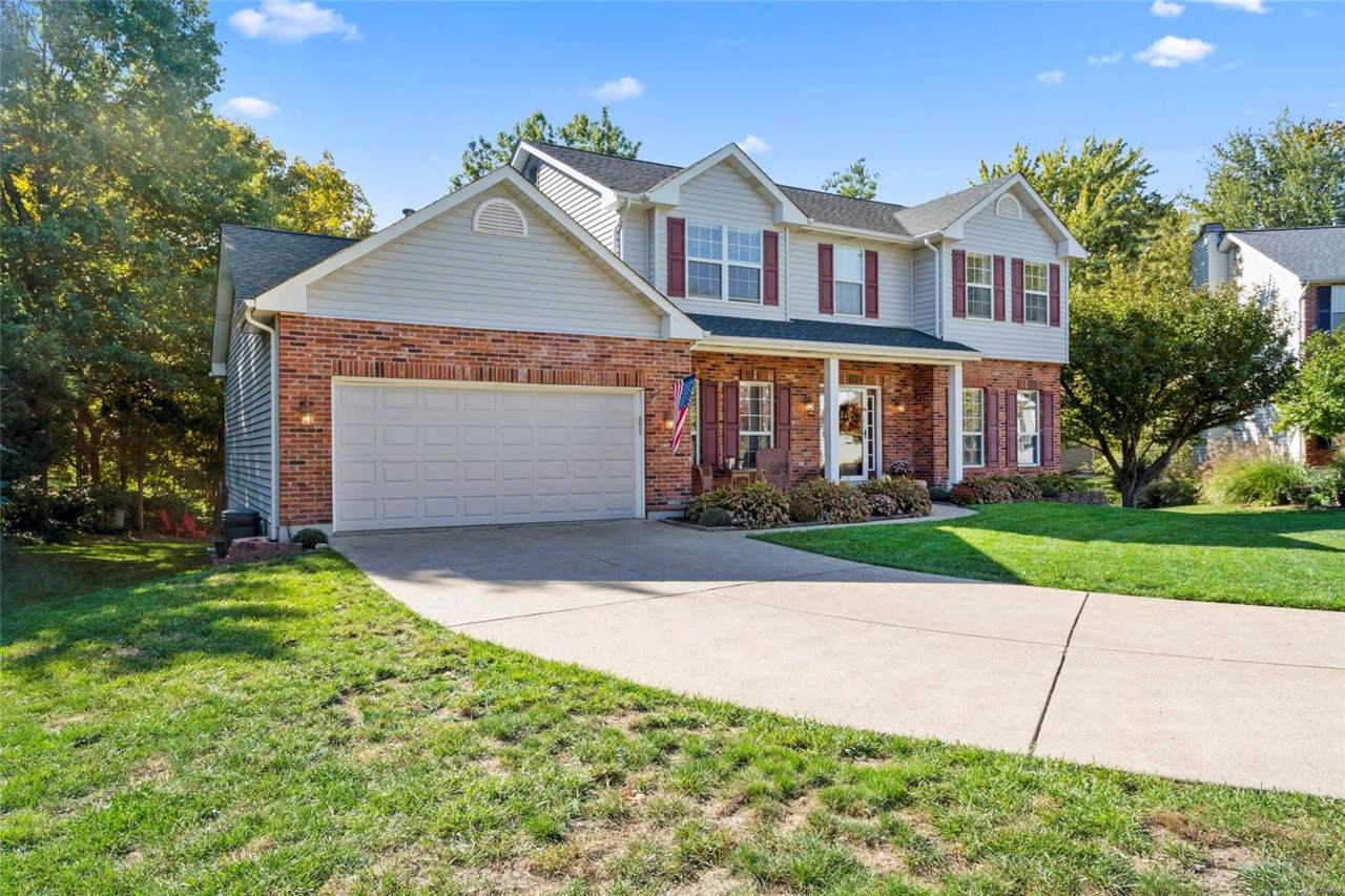 878 Mallard Woods - Photo 1
