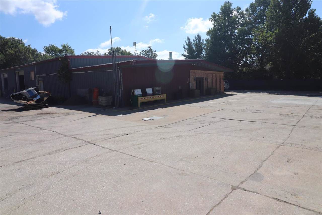 1400 Shawnee Court - Photo 1
